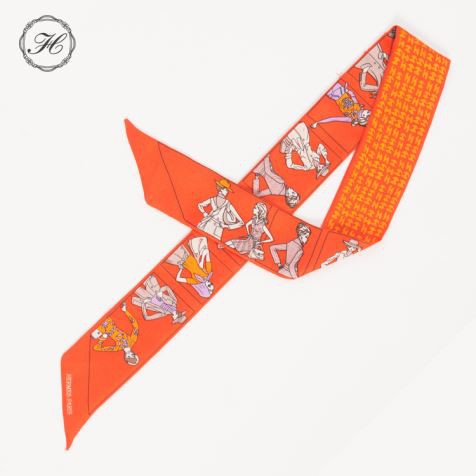 Кльощава копринена бандана